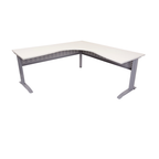 Rapid Span corner desk 1500mm W x 1500mm W x 700mm D with Natural White Top & Precious Silver Base